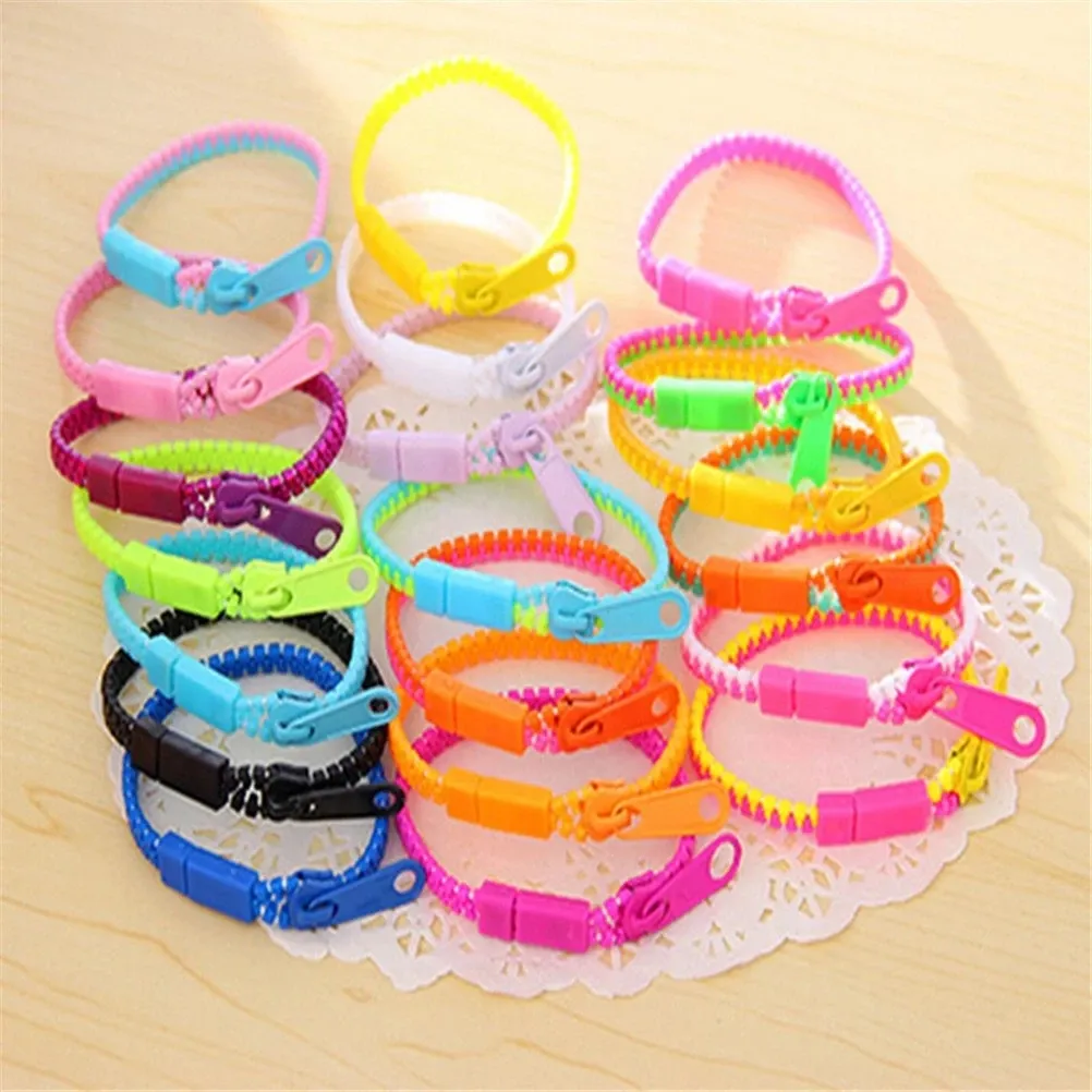 Luminoso Bracciale con zip Braccialetti Cerniera in metallo Arcobaleno Fidget Toys Gioielli per bambini Regalo Braccialetto colorato Studenti Bracciali Fashioin popolari Giocattolo di decompressione