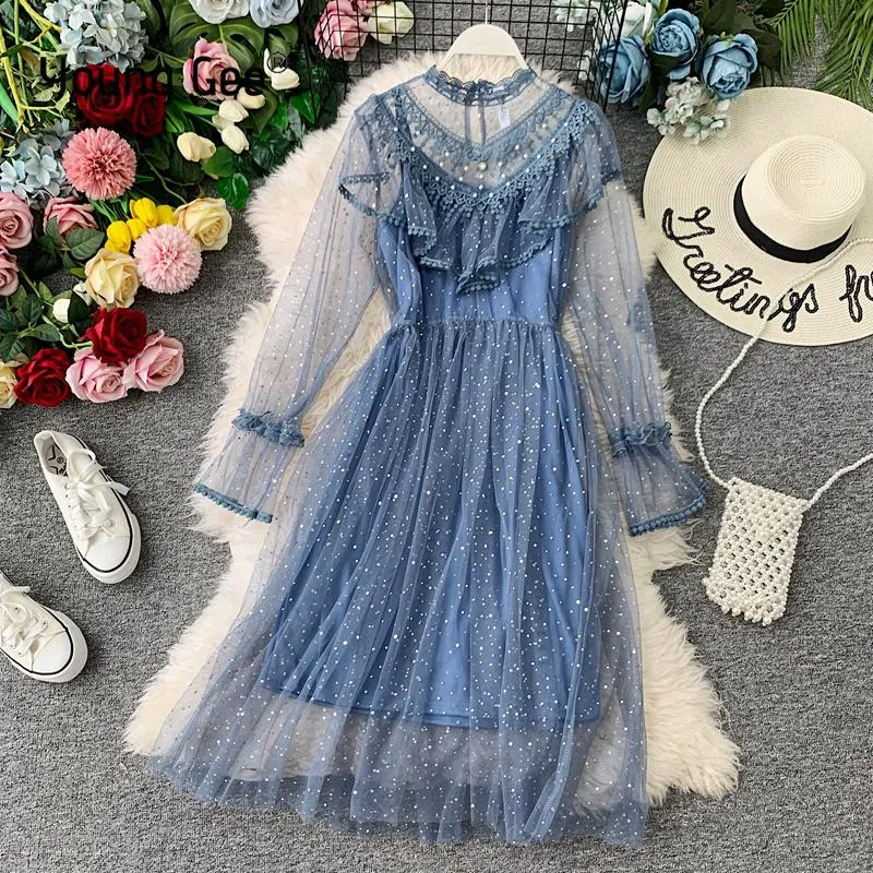 Dorywczo sukienki Młody Gee 2021 Jesień Zima Vintage Koronki Kwiatowy Midi Dress Eleganckie Kobiety Party Długi Rękaw Perły Frezowanie Mesh Ruffles