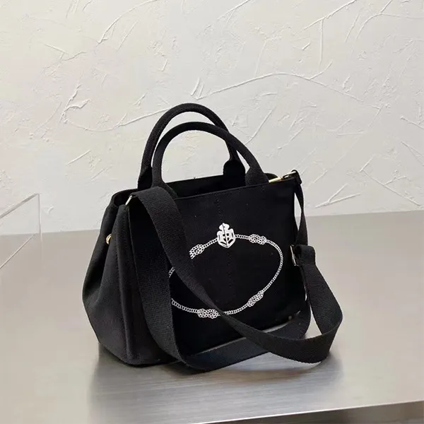 2021 Main Packing Bag Four Seasons Universal Diagonal Cross Shoulder Handbag Lightweight, Wild, Fashionable, Eye-catching Curved Design Trend