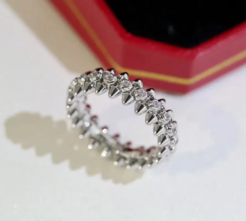 Designer Love Ring Donia Jewelry Luxury Ring överdrivna europeiska och amerikanska modekulorhuvud Titan Mikroinlagda Zircon Creative Presentlåda