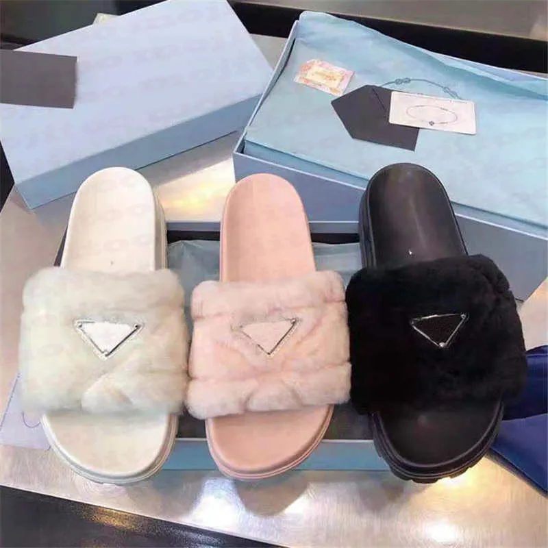 플러시 여성 슬리퍼 삼각형 배지 플랫폼 샌들 신발 패션 캐주얼 야외 및 홈 슬리퍼 착용