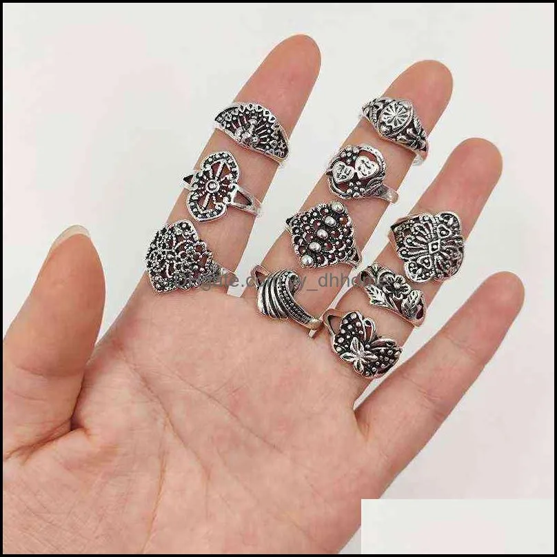 100 Pcs/Lot Vintage Carved Flower Geometric Hollow Rings for Women Wholesale Mix Style Antique Silvery Ethnic Jewelry Party Gift