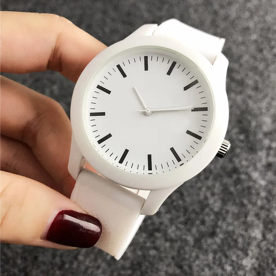 Brand watches Women Men Unisex with Animal Crocodile Style Dial Silicone Strap Quartz Clock LA06