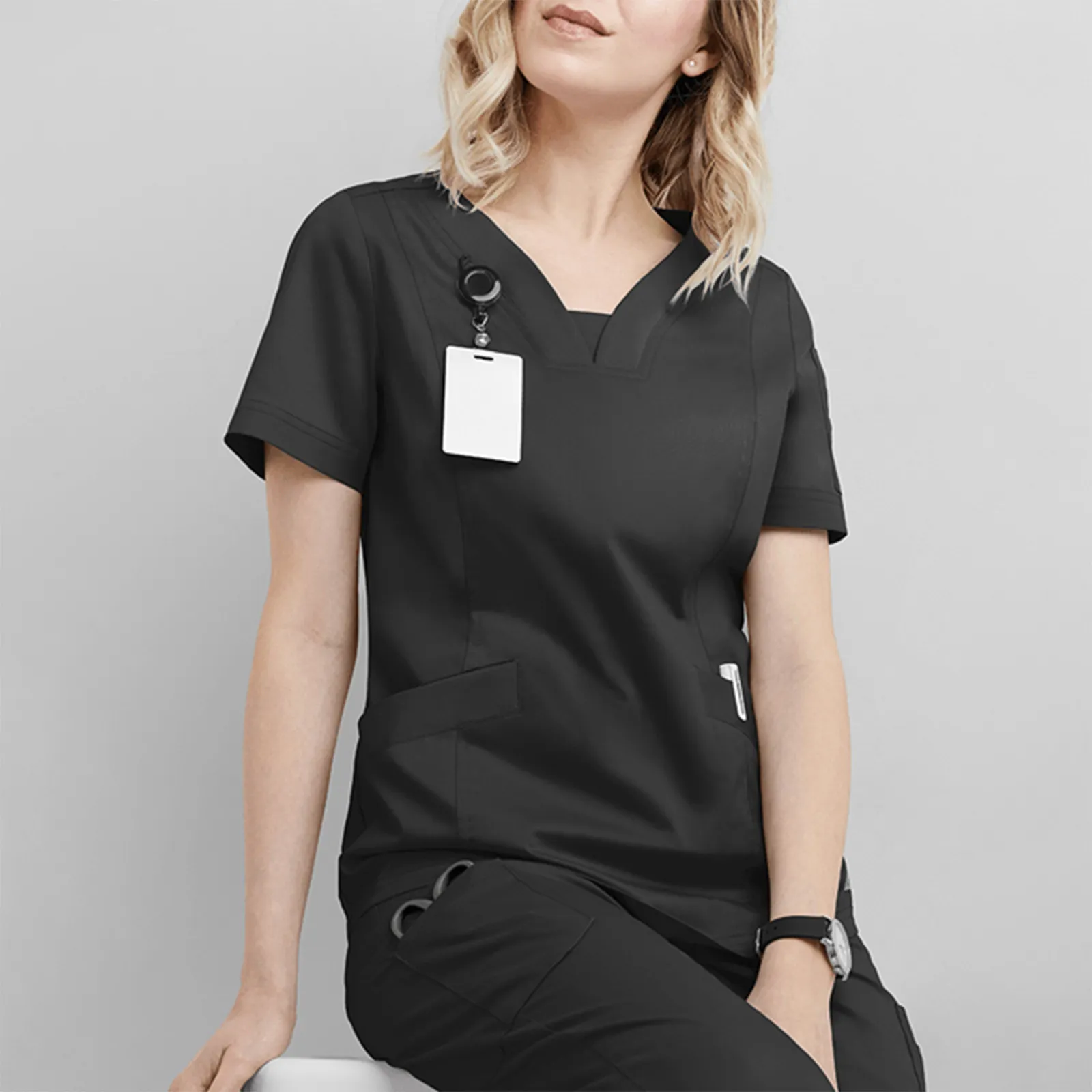 Ventas al por mayor Mujeres con estilo Scrub Enfermera Uniforme Belleza Salón Spa Tops