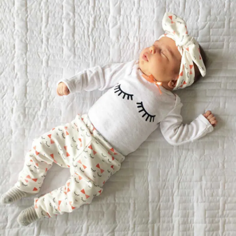 Newborn Baby Clothes Set Baby Boys Meisje Kinderen Eyelashes Print Cute Baby T-shirt + Trousers + Hair Accessories 3 Stks Sets G1023