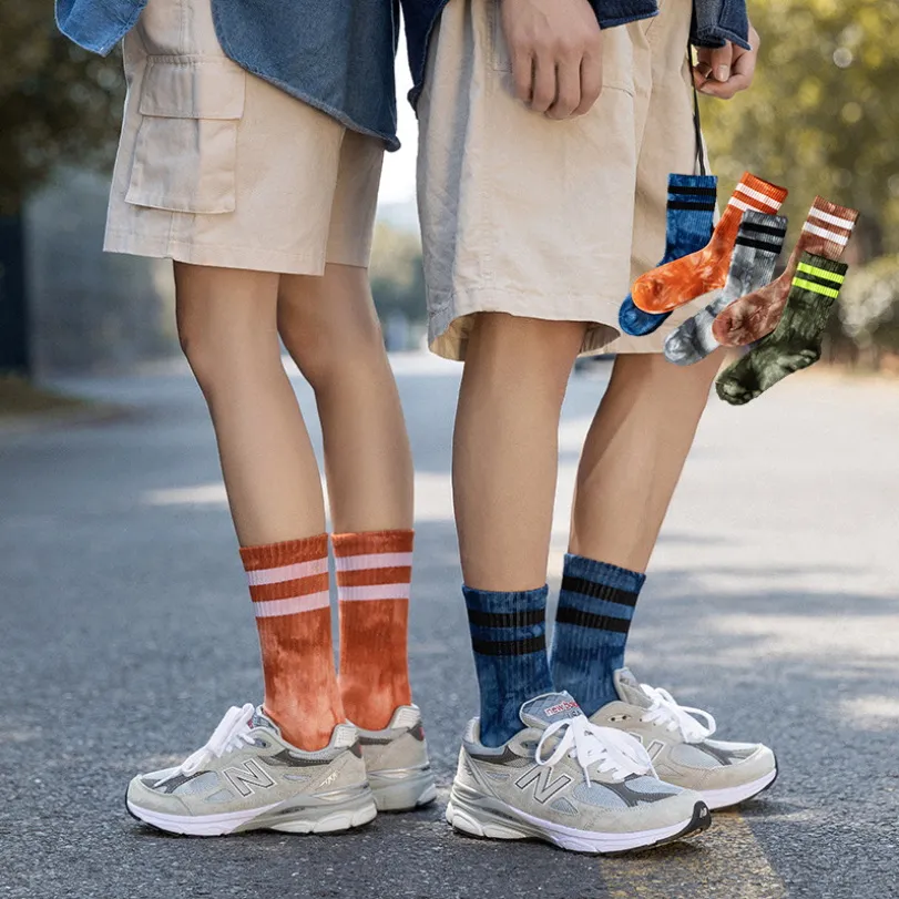 Nuovi calzini da uomo e da donna in cotone colorato a due barre Tie-dye Harajuku Skateboard Funny Street HipHop Happy Weed Tube Socks