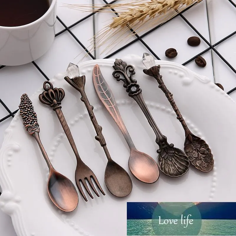 Vintage Royal Style Metal Stamping Spoons Set DIY Carved Fork Table Spoon With Antique Design For Coffee Desserts And More Expertly Designed And High Quality At Factory Price From Happpyzone 9.91