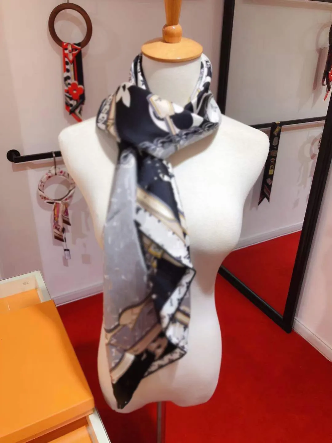 Silk Sjang Brand Square Fashion Dames Neckneck Headband Multifunction Silk Sjalves 90 90cm100% Pure Silk2967