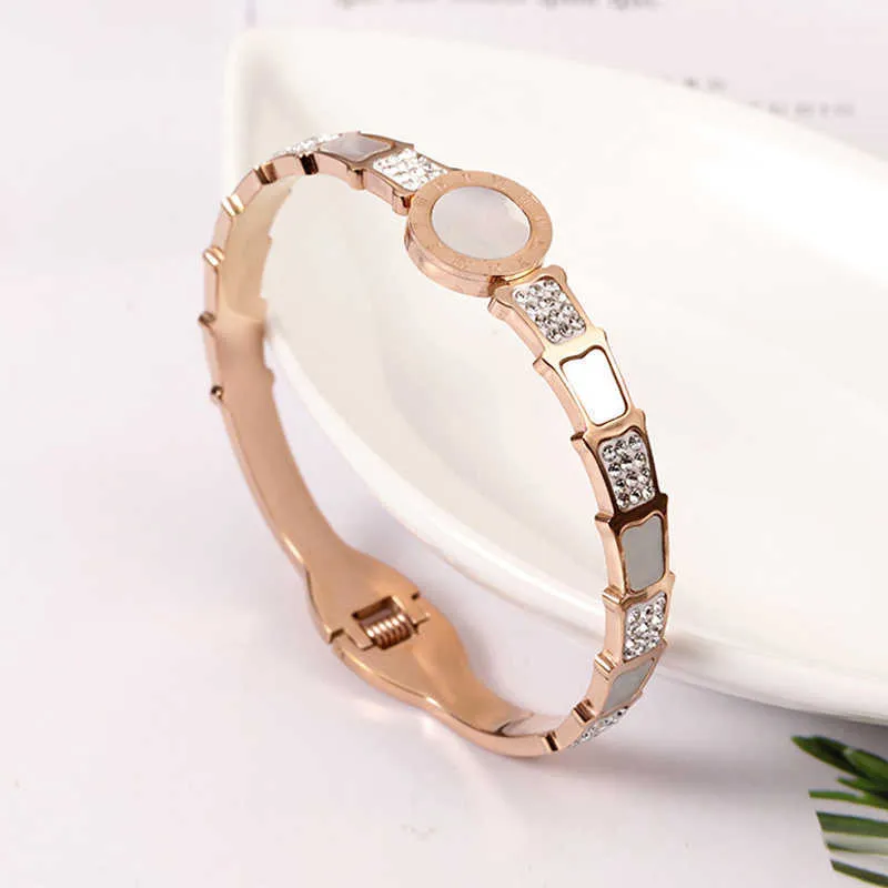 Tjp New Arrivals Hot Women 316 Stainless Steel Bangle Bracelet Crystals Zircon High Quality Rose Gold Bangle for Gift Jewelry Q0717