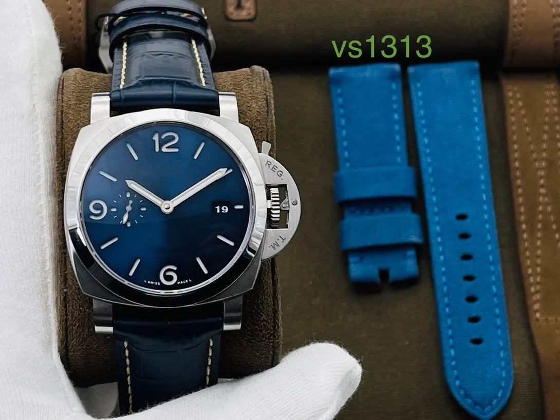 VS PAM1313 남성용 시계 블루 샌드위치 방사형 다이얼 사파이어 크리스탈 미러 방수 기능의 44mm 직경