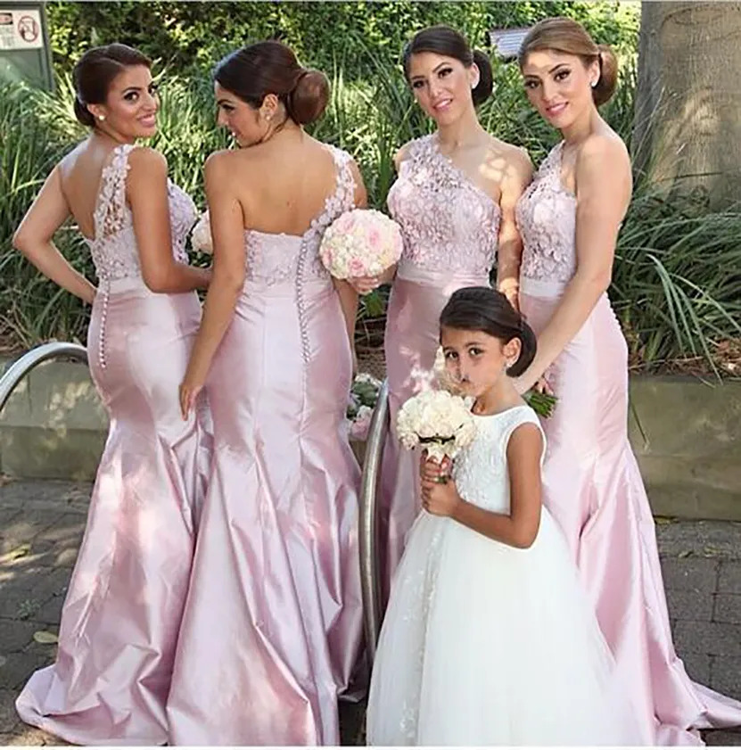 Elegant One Shoulder Lace Sheath Bridesmaid Gown Custom Made 2024 From Redwhitebliss 65.4 DHgate.Com
