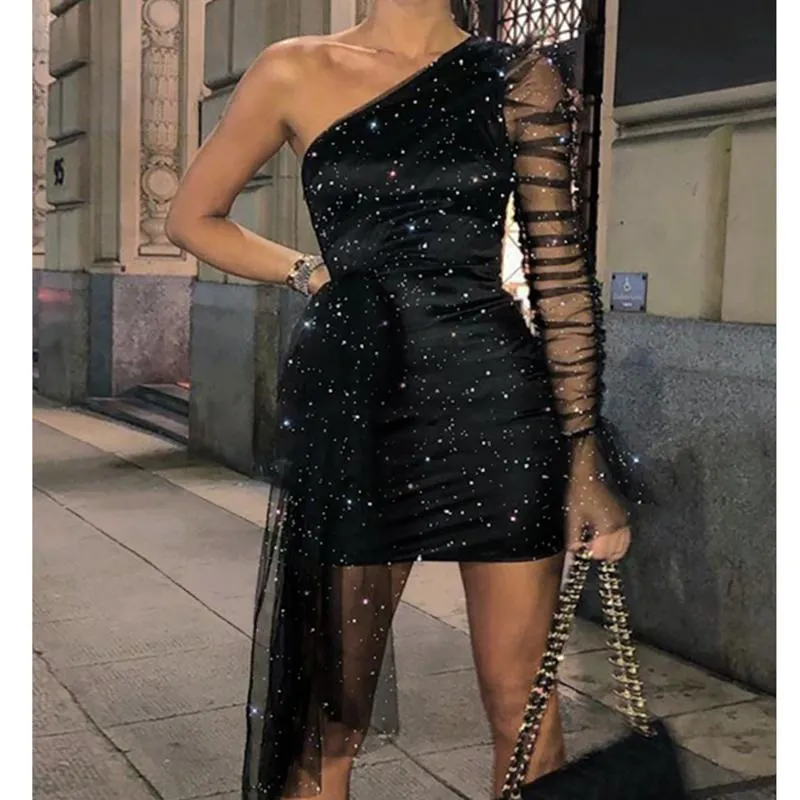 Bayan Elbise Bir Omuz Glitter Elbiseler Seksi Asimetrik Sheer Mesh Gazlı Bez Ruched Dantel Uzun Kollu Parti Gece Kulübü Siyah Mini Elbise