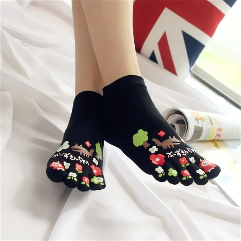 Womens Five Finger Socks Cute Cartoon Cotton Toe Socks