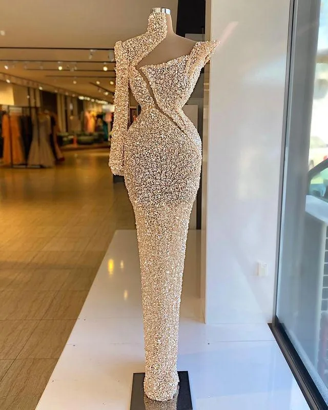 2021 Arabic Champagne Prom Dresses Luxury Beading Sequined High Neck Long Sleeve Women Plus Size Formal Evening Gowns