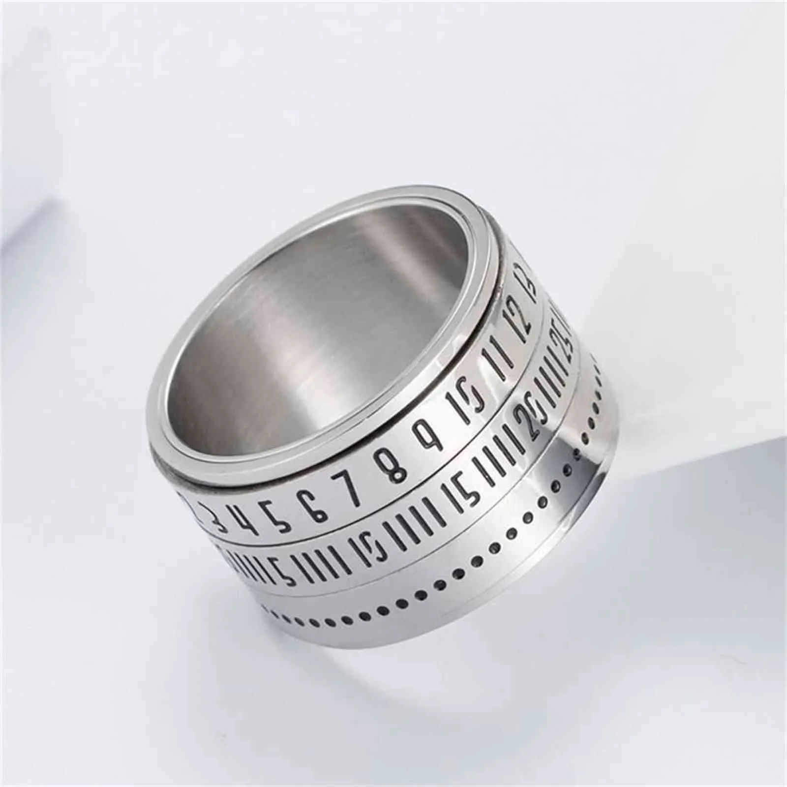 Fashion Men Calendar Spinner Biker Titanium Steel Rotatable 3 Part Roman Numerals Rings Punk G1125