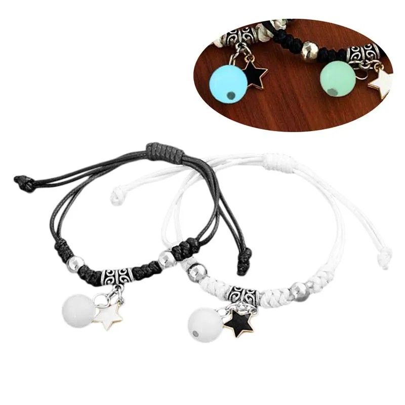 Bracelets de charme 2pcs simple perle lumineuse feuille pendentif bracelet hommes tressé corde chaîne couple l'année de naissance pour les femmes étudiant bijoux