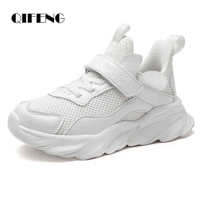 2021 Barn Vit Casual Skor Boys Light Mesh Sneakers Student Kid Sommarstorlek 5 8 9 12 13 Sportskor Vinter Toddler Boy G1210