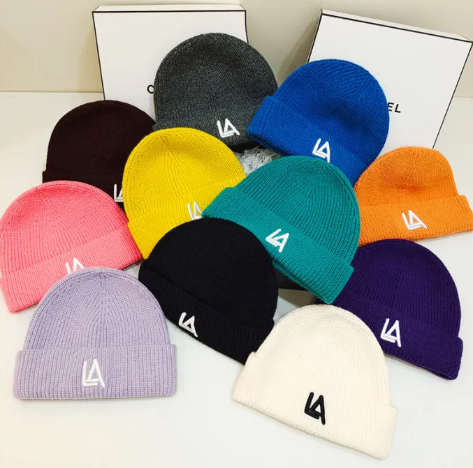 L'ultimo cappello da festa, lettere LA ricamate, maglieria invernale, una varietà di stili tra cui scegliere, supporto per loghi personalizzati