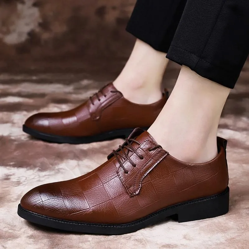 Bruine Schoenen Voor Mannen Formele Lederen Mode Luxe Heren Ontwerper Schoen Comfort Klassieke Jurk Loafers Zapatos De Hombre Van 42 04 DHgate