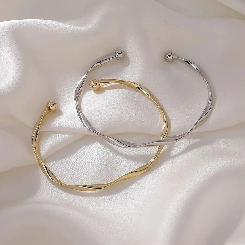 Bangle de bijoux Simple Simple Bijoux Shape Gold Argent Couleur Métal Bracelets Pour Femmes Mode Mains Accessoires Open Bracelets Cadeaux