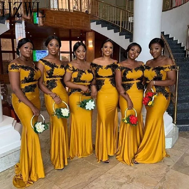 2021 New African Mermaid Yellow Long Bridesmaid Dresses Off Shoulder Black Lace Appliques Plus Size Custom Wedding Guest Maid Of Honor Gowns