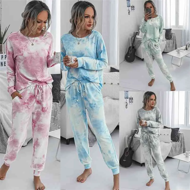 Tie Dye Tryckt Kvinnor Pyjamas Långärmad Toppar och byxor Hooded Pijamas Feminino Set Nightwear Casual Sleepwear 210809