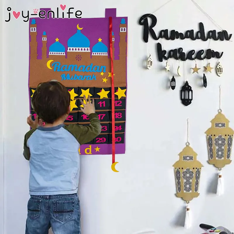 2021 Eid Mubarak 30 jours Calendrier de l'Avent Suspendu Feutre Compte à rebours Calendrier Cadeaux pour enfants Lamic Musulman Ramadan Party Décor Y0228