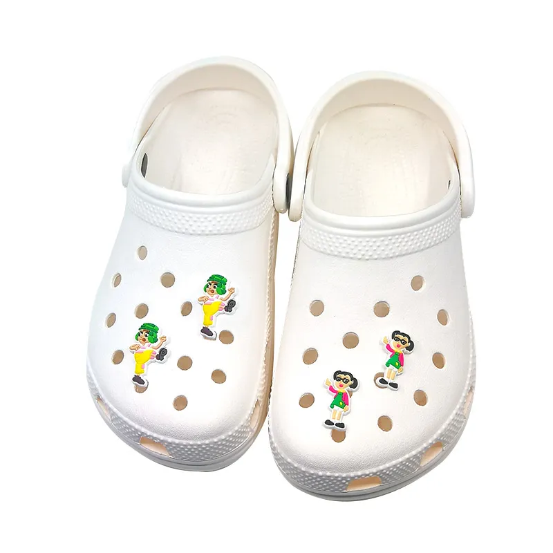 MOQ = 100pcs 플라스틱 만화 게임 Croc 매력 소프트 귀여운 PVC 신발 매력 액세서리 장식 사용자 정의 Jibz Clog 신발 어린이 선물