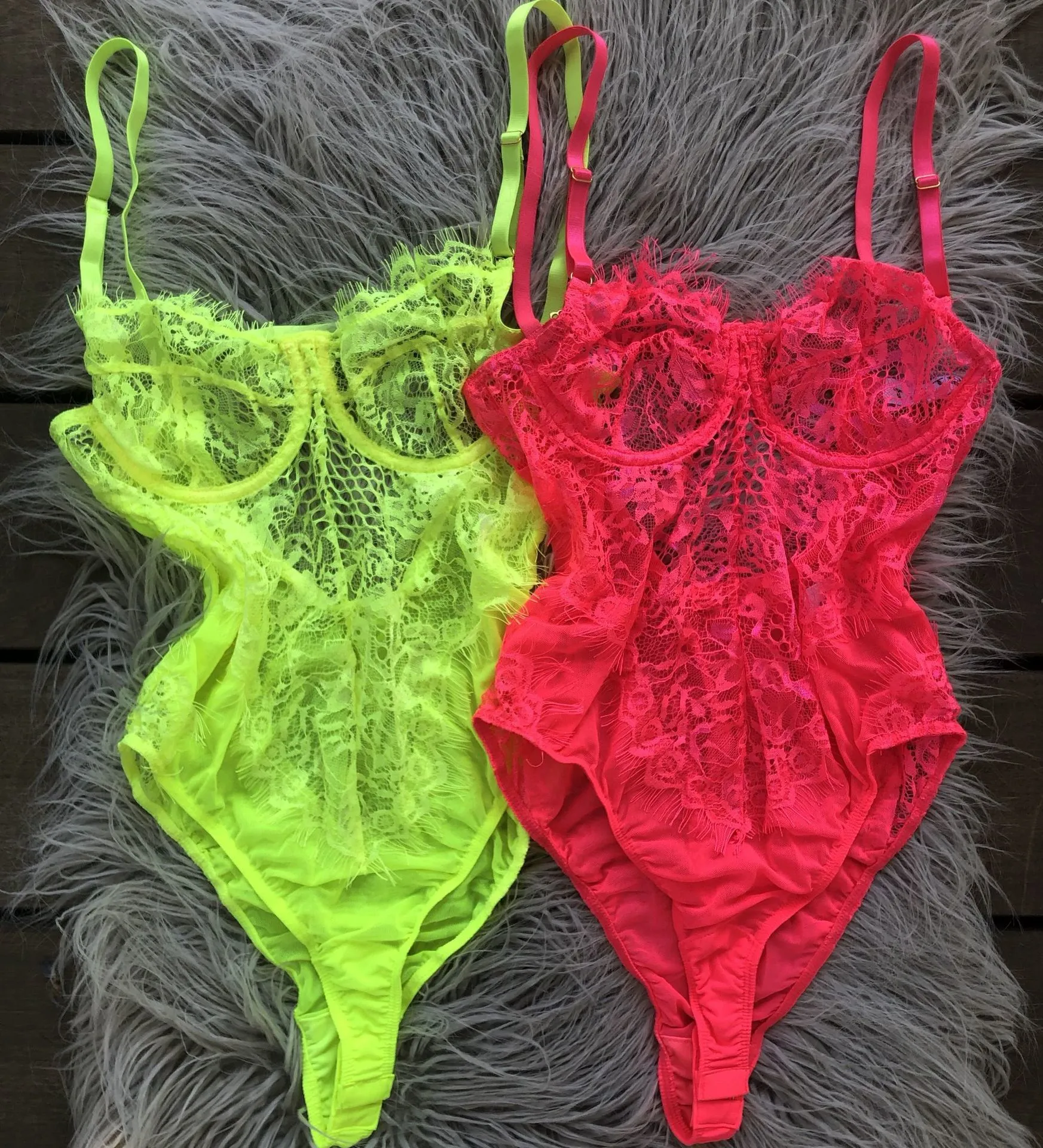 OMSJ Neon Lace Lace Cami Bodysuit With Eyelashes And Sheer Bodycon Slim  Fit, Backless, And Sexy Summer Top From Lu04, $13.68