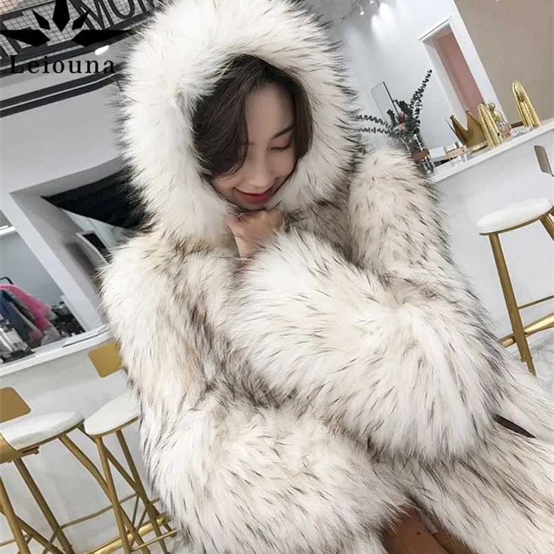 Leiouna Office Lady Raccoon Grass Płaszcz Kobiet Krótki Styl Nawet Kaptur Modne Młody Koreański Faux Fur Winter Ciepłe 211220