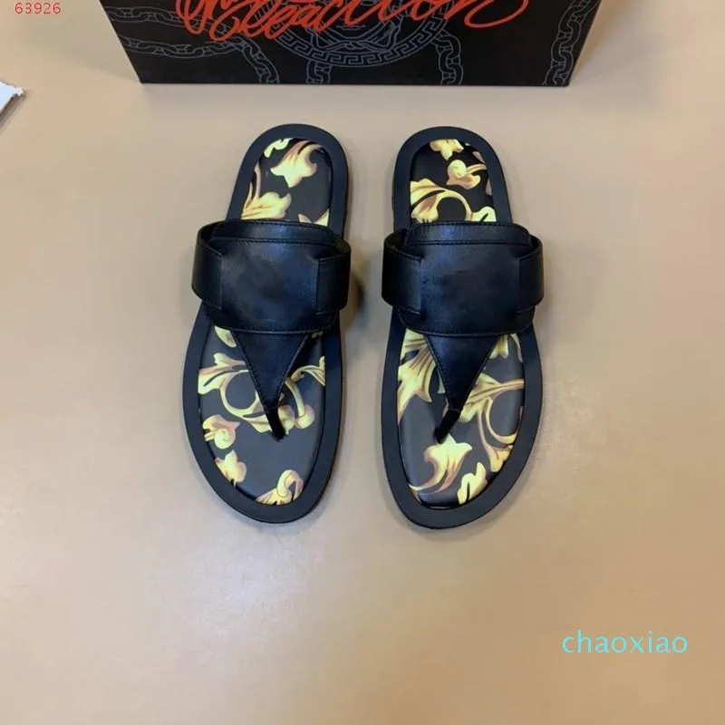 Модные сандалии Высококачественные повседневные мужские Пляжные Обувь Тапочки в черно-белом С Классической печати С подошвой Дизайн Отделка Доступная фирменная обувь