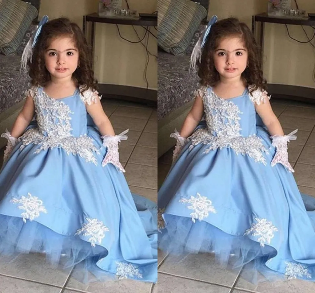 Sweety Light Blue Party Dresses Toddler Flower Girl Dress for Wedding White Applique High Low Ball Gown Teens Pageant Klänning Formell Mini