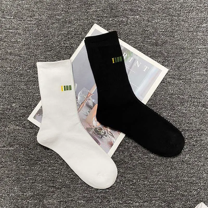 Mens Fashion Socks Boys Active Running Sports Sock Hiphop 21ss Streetwear 2 Colors for Wholesales