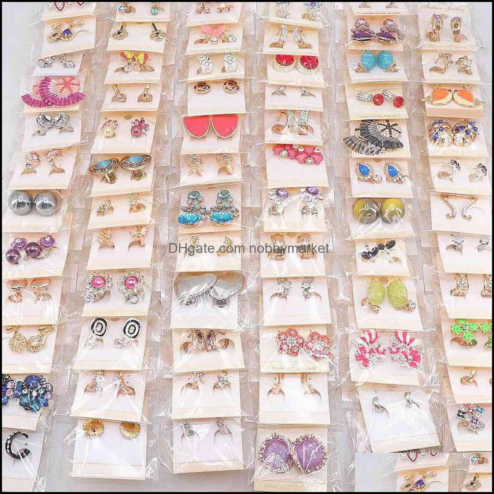 Women`s Fashion 30pairs/lots Crystal Stud Jewelry Earrings European and American Mix Style 210323