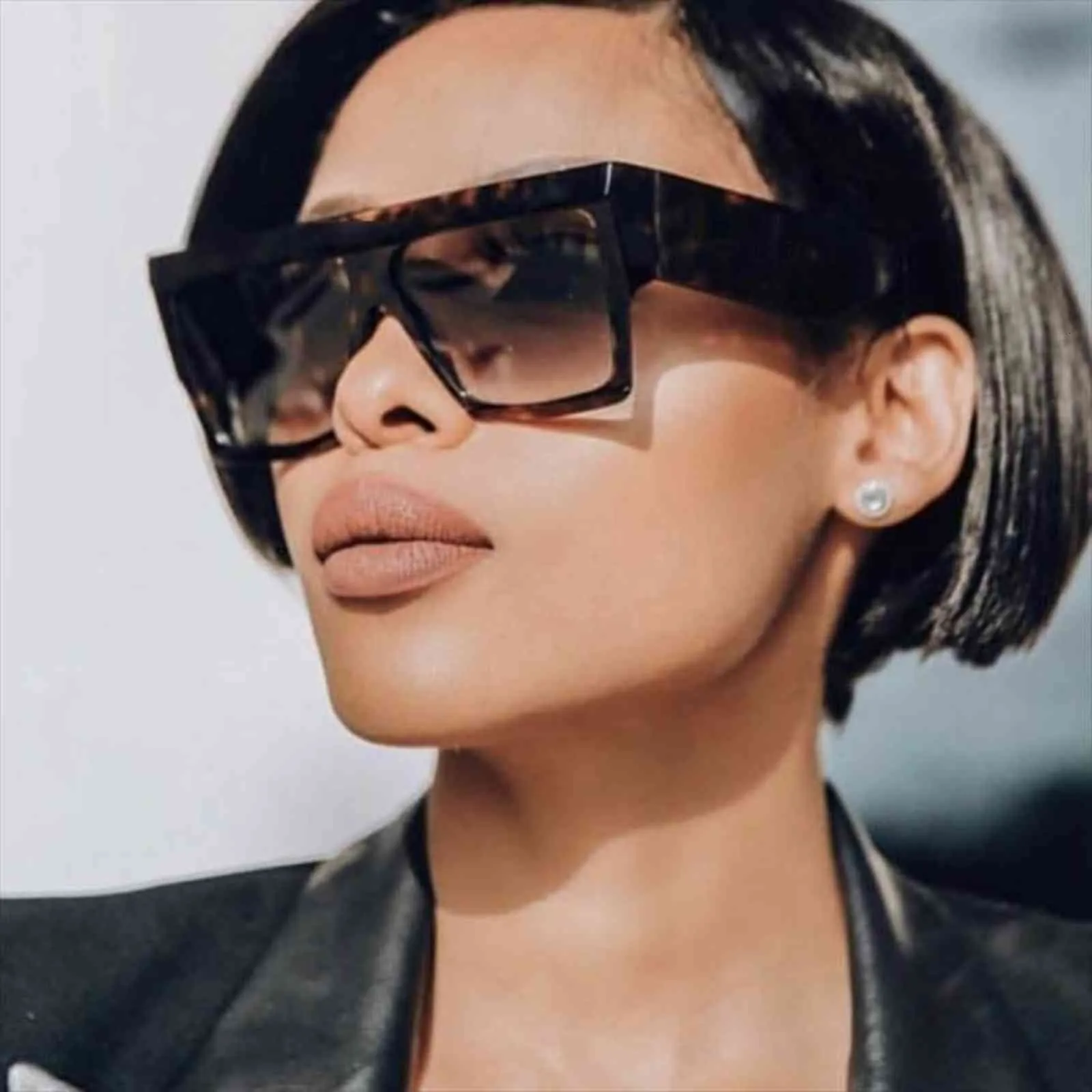 خمر ريترو المتضخم مربع النظارات الشمسية العلامة التجارية مصمم أزياء ليوبارد إطار سميك نظارات شمسية النساء Uv400 ظلال