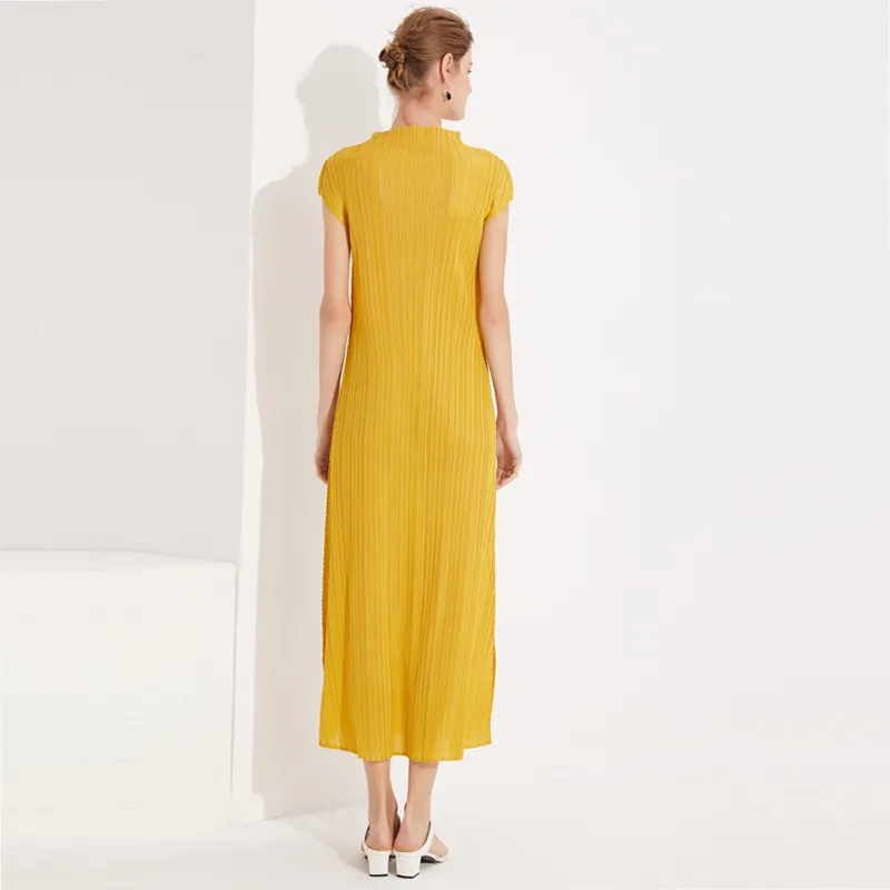 open lace back dress Venus Elegant Open Back Plunge Neck Flowy Halter Dress