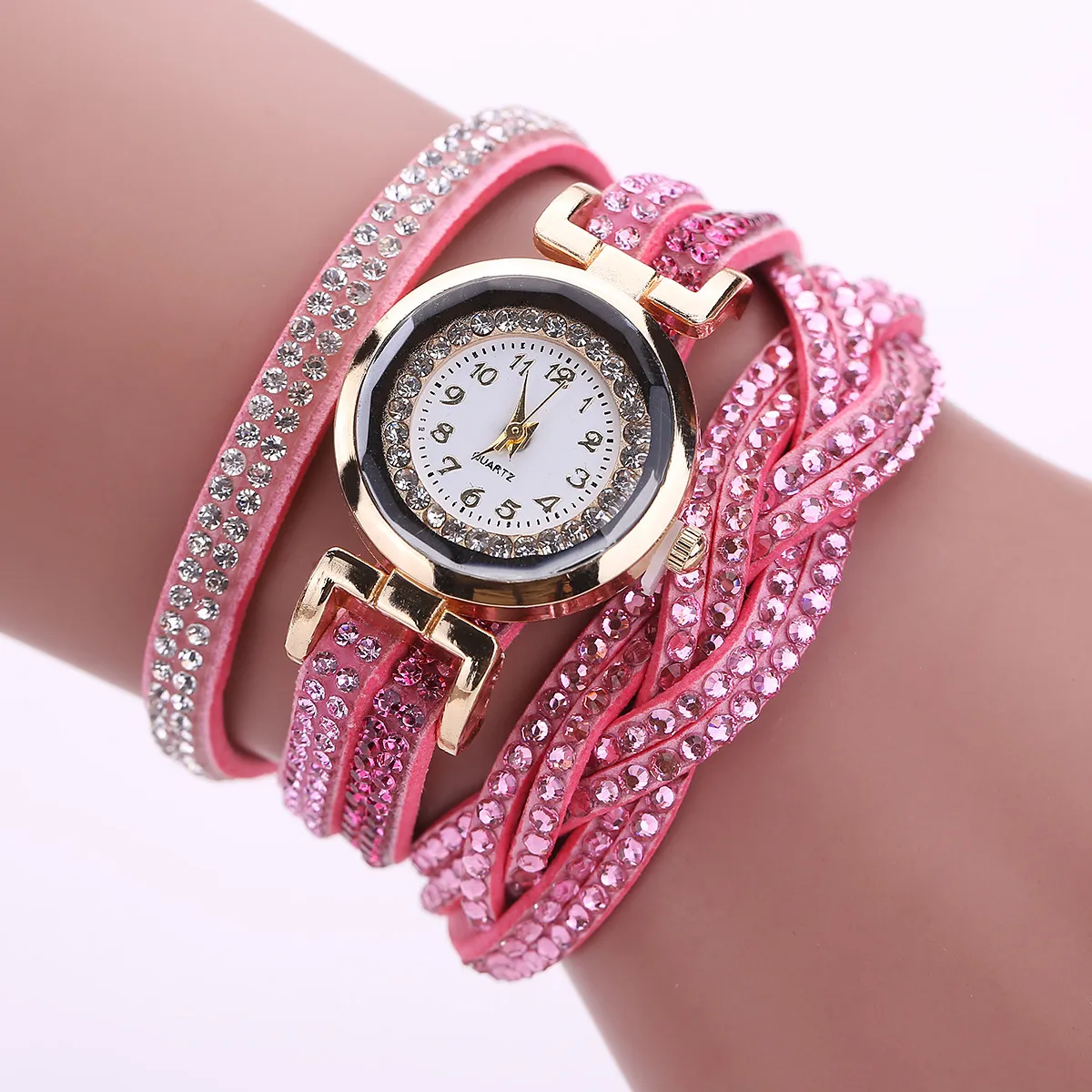 Multilayer Quartz Twist Weave Läderarmband med Rhinestone Diamond Wrap Strap Armbandsur för Women Girls Partihandel