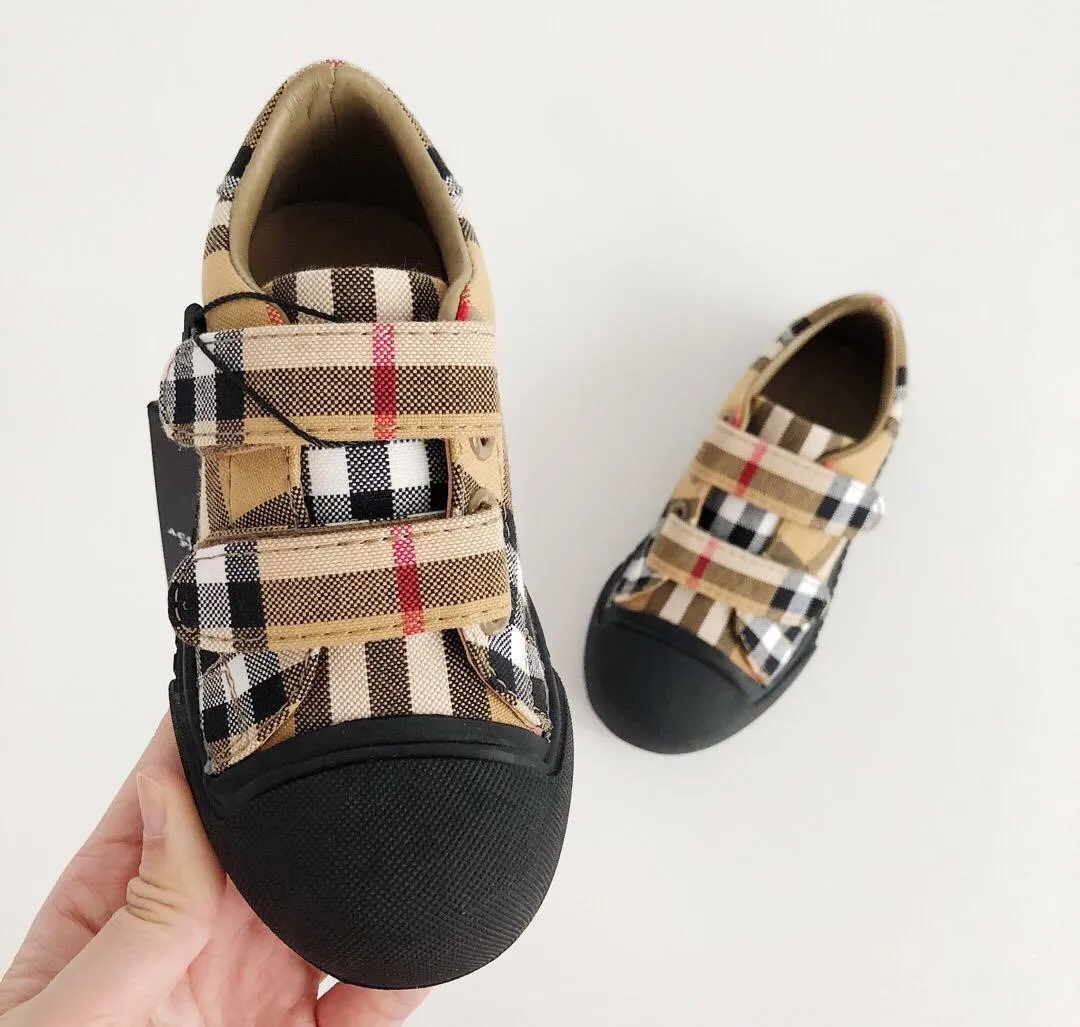 NEW BRAND BURBERRY Price $99.00 in Chaom Chau 1, Cambodia - Munny Nav |  Khmer24.com