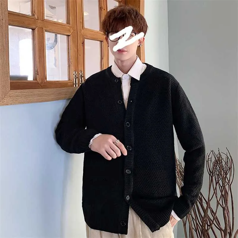 Mens Knit Winter Coats for Korean Fashion Trends Cardigan Oversized Button Sweater Crewneck Harajuku Streetwear Vintage Clothing 211014