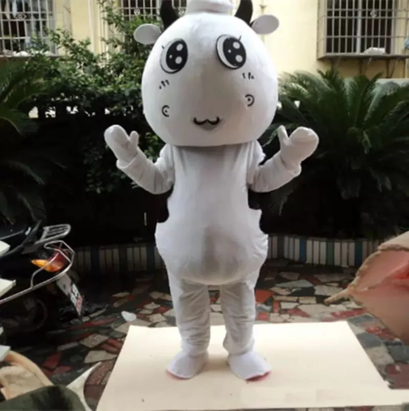 Halloween Lovely kids cow Mascot Costumes Christmas Fancy Party Dress Cartoon Character Outfit Suit Adults Size Carnival Easter Advertising Theme Clothing