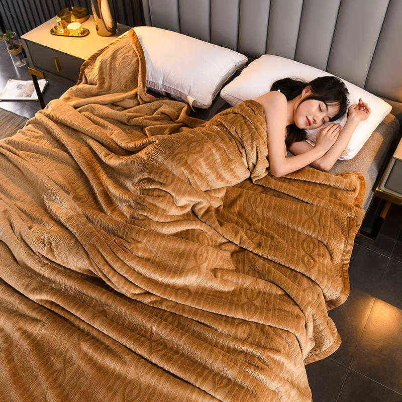 Queen Size Coral Fleece Blanket For Bed Soft Solid Color Thick