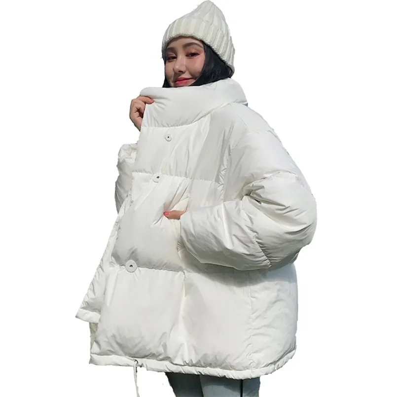 Kore Tarzı Kış Ceket Parkas Kadınlar Standı Yaka Katı Siyah Beyaz Kadın Aşağı Ceket Gevşek Boy Bayan Kısa Parka 211013