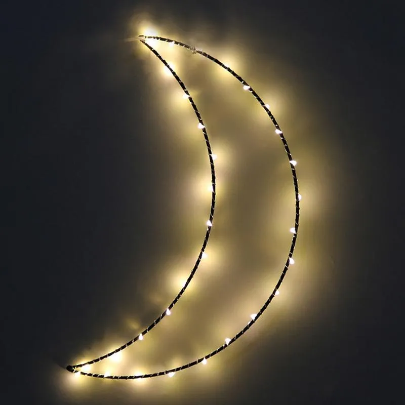 Luci notturne Simpatico appendiabiti a forma di luna per soggiorno Cornice creativa in metallo Decorazione per feste di compleanno a LED per l'anno festivo Notte Notte
