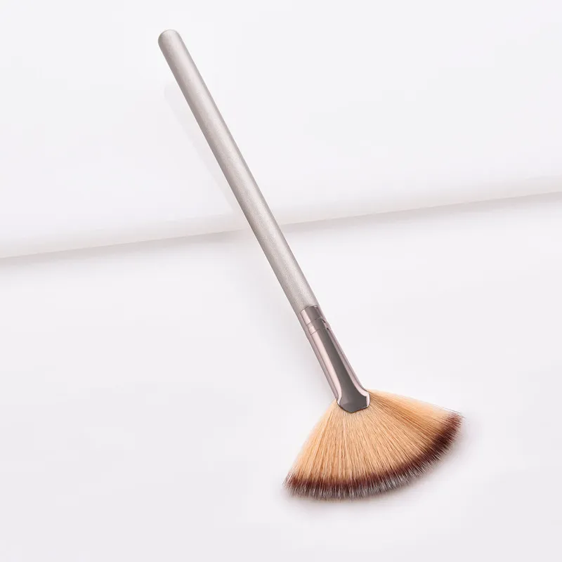 Profesjonalny Fan Makeup Brushes Highlighter Contour Face Luźne Pędzel Proszek Szampański Złoty Kosmetyczne Narzędzia kosmetyczne 100 szt DHL J072