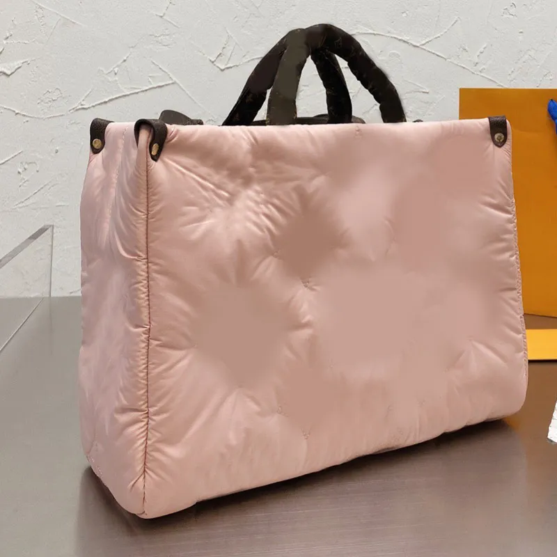 Saco de travesseiro Bolsa de mão de grande capacidade Moda Alta qualidade impressão de letras Alça de ombro removível Tecido macio Bolsas femininas