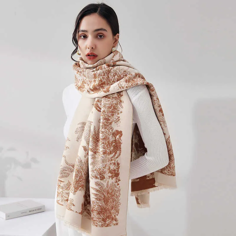 Дизайнер Cashmere Cashmere Scarf Женщины Зимний Роскошный Шаль и Обертывает Hijab Толстые Острувиированные Дамы Длинные Пашмина Шережье Буфанда ECHARPE Q0828