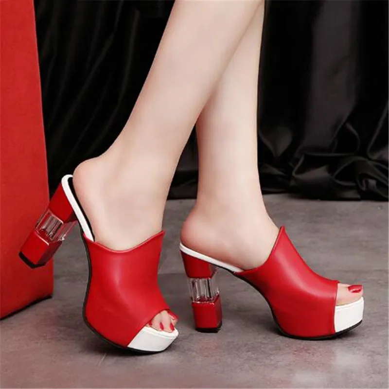 Dames semelle en cuir pantoufles femmes Sexy talons hauts Mules sabots noir Peep orteil plate-forme Mules Emal sans lacet sandales chaussures K78