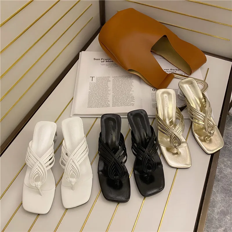 Clip till Kvinnor Sandaler Tofflor Guld Skor Damer Sommar Casual Crystal Round Heels Mid Heels Fashion Sandals Slip på pumpar 210513