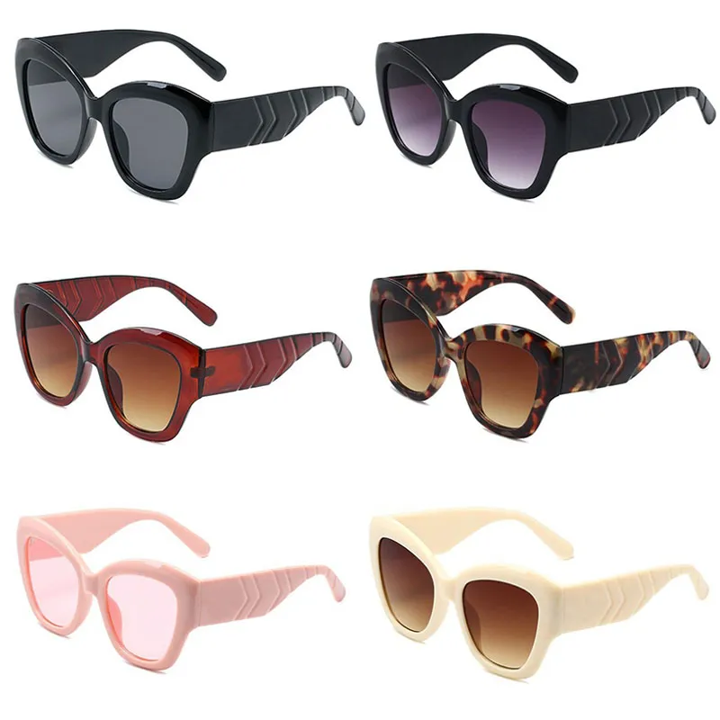 0808 Lunettes de soleil de créateurs en gros Lunettes de soleil originales de plage Lunettes de soleil en plein air Cadre PC Mode Classique Lady Miroirs pour femmes et hommes Protection Lunettes de soleil