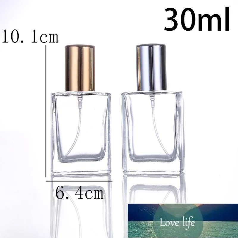 Mockup di imballaggio per flacone spray di profumo di lusso | PSD Premium